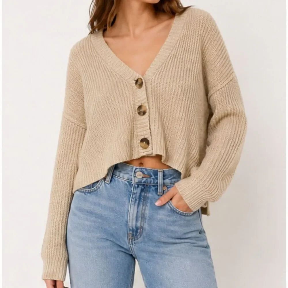 BDG Urban Outfitters Beige Cropped Button Cardigan Sweater M